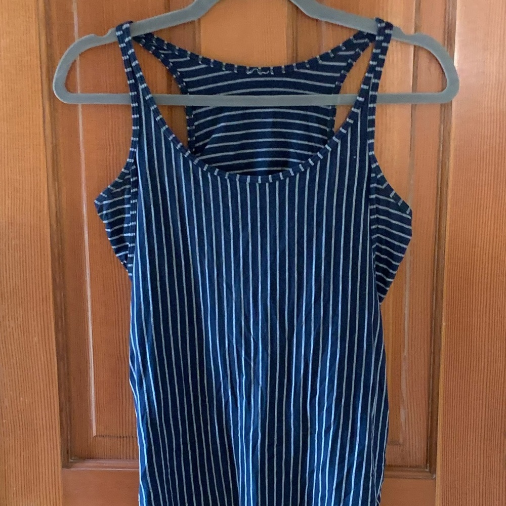 Lululemon tank top, size 8, navy